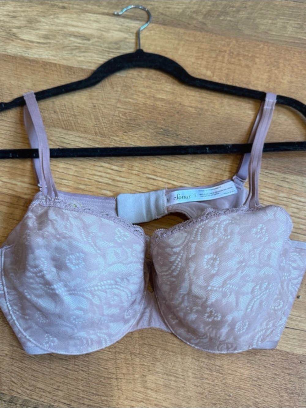 Pink soma 34D enticing fit unlined full coverage flat lace bra.